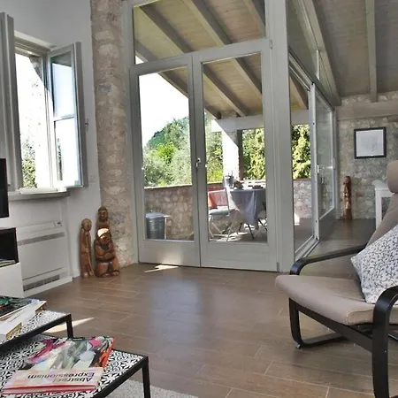Vakantiehuis Ullimon Comfortable Gargnano